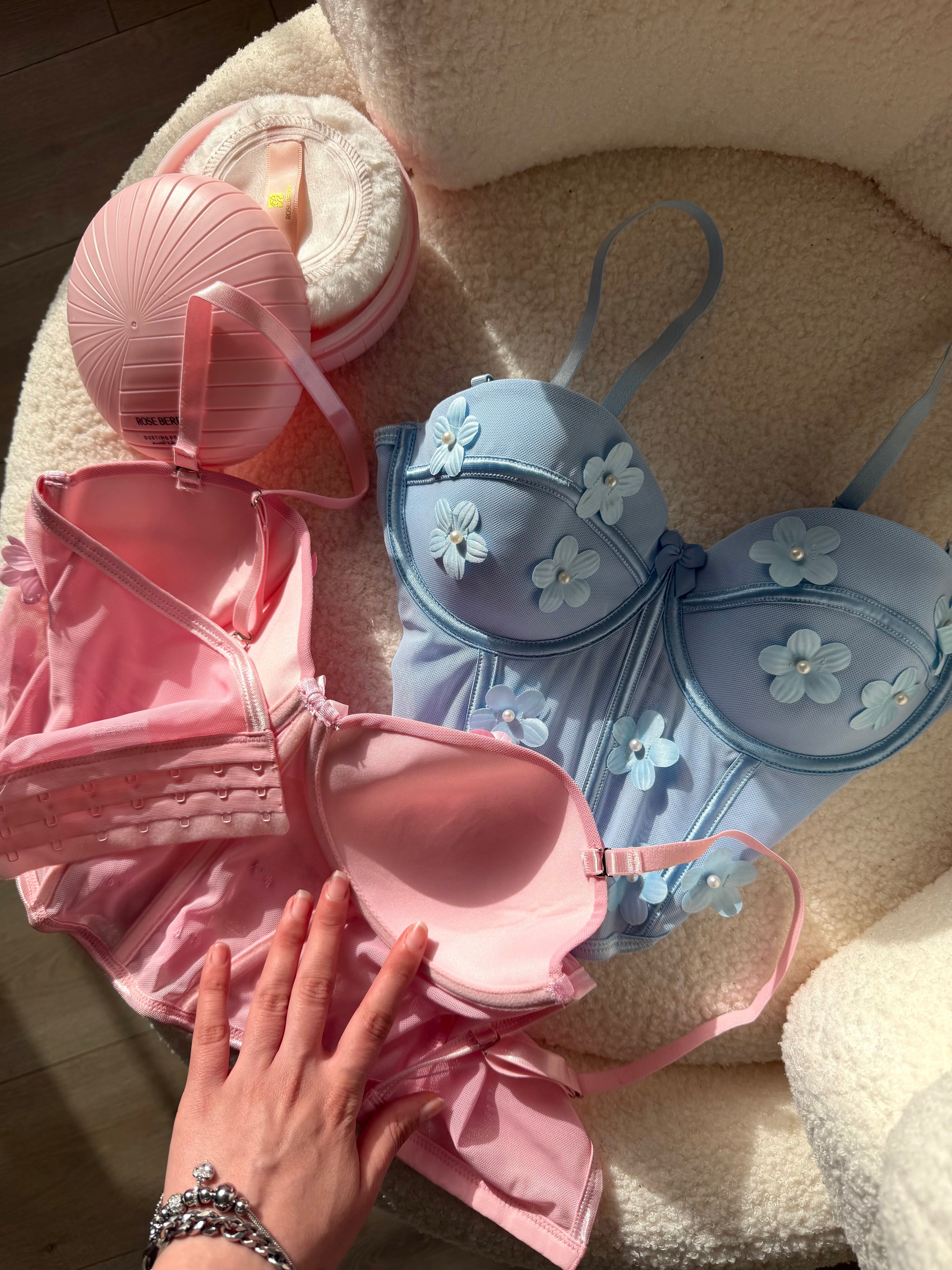 توب بنقشة الورد🌸