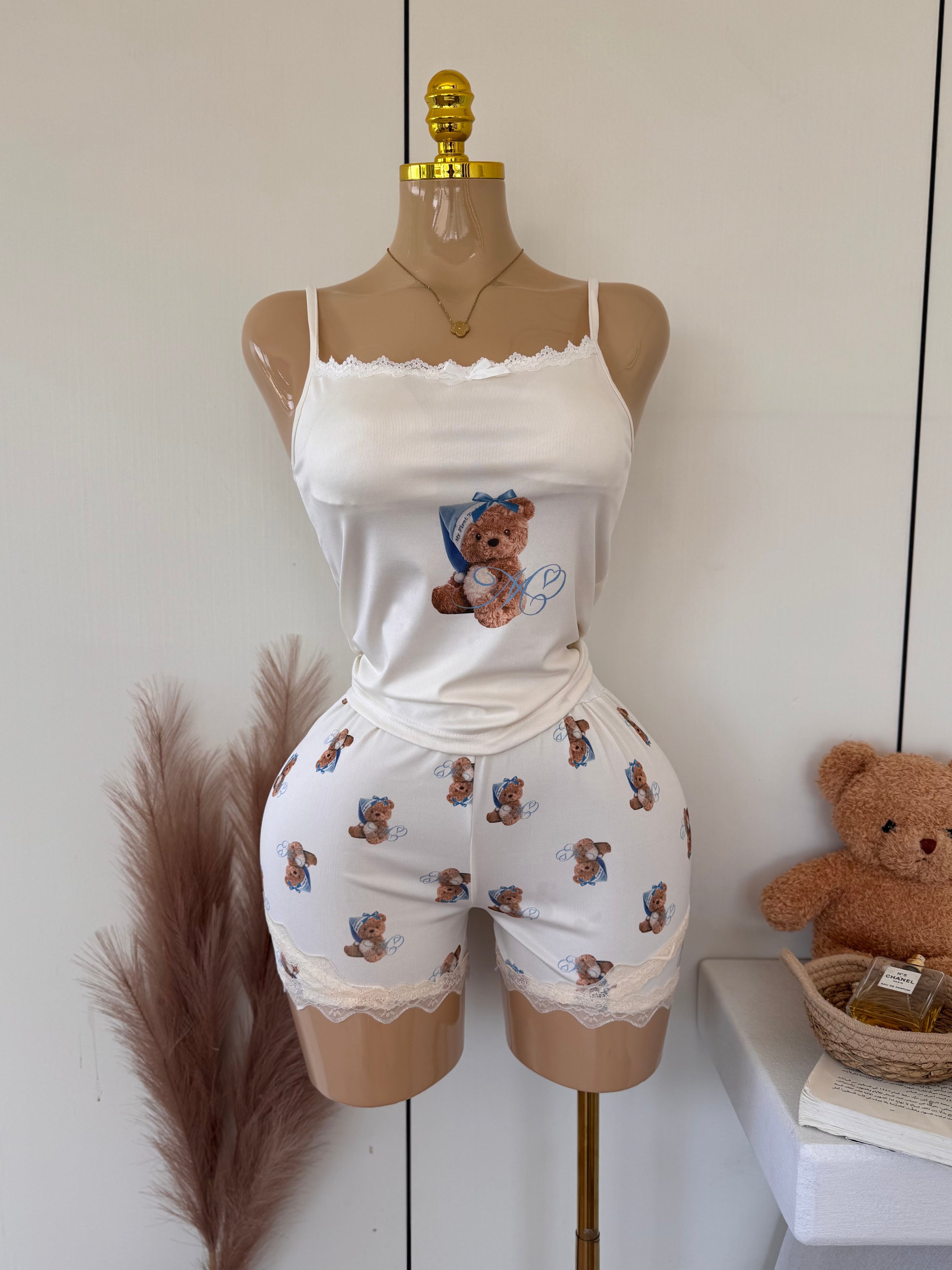 بيجامة بنقشة الدبدوب 🧸