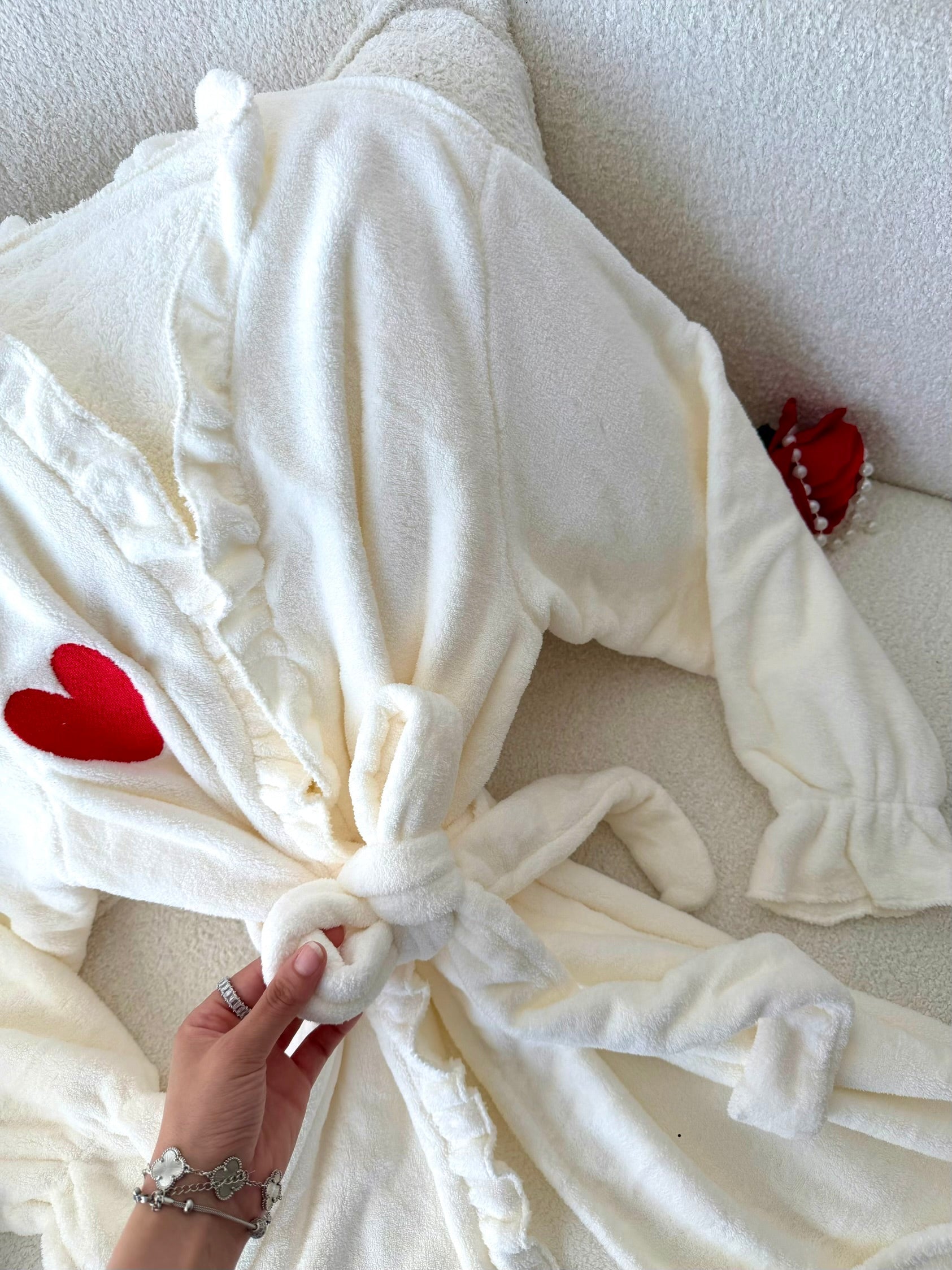 روب الأستحمام ، كله فخامة 🛁