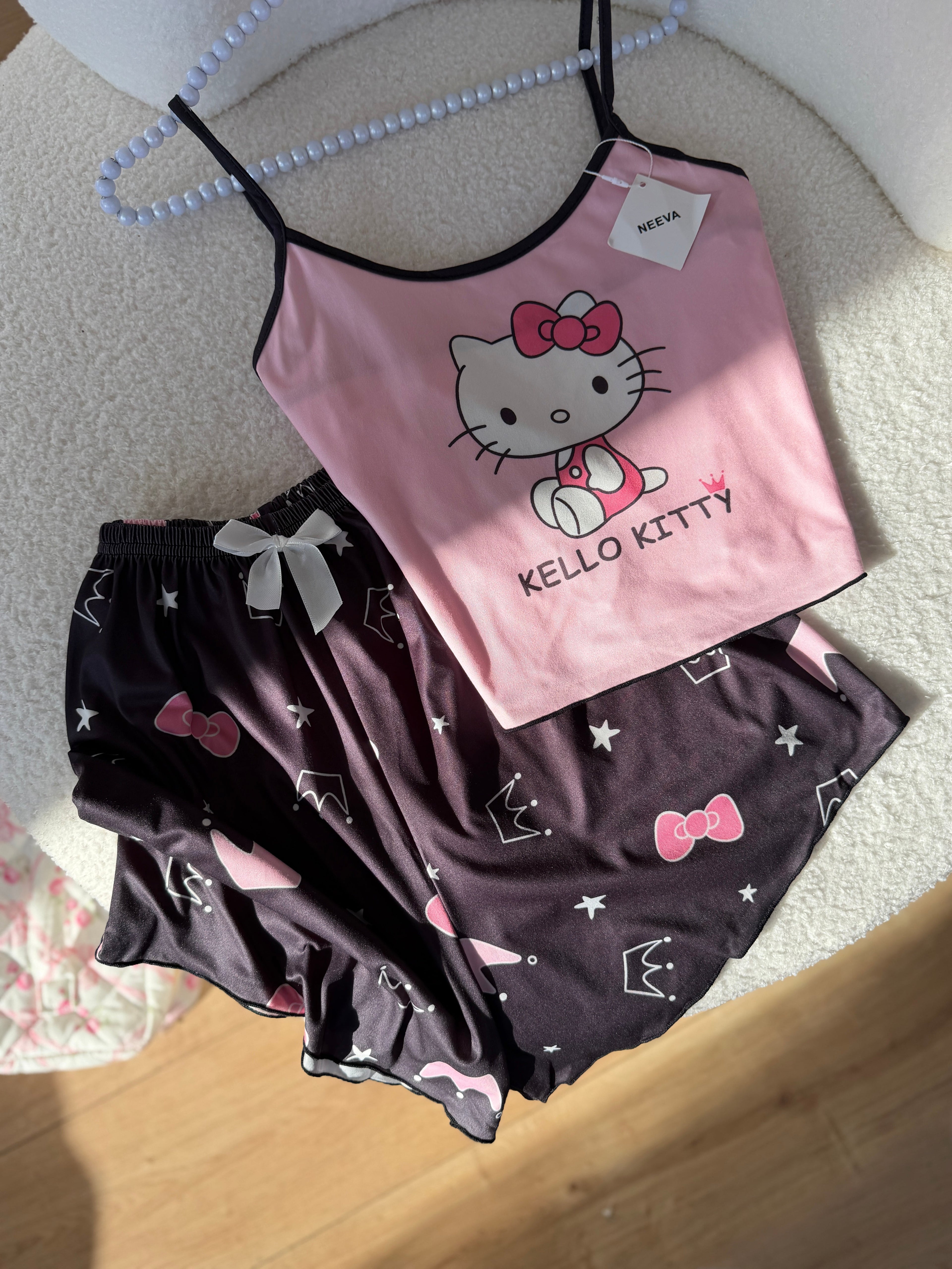 بيجامة هيلو كيتي 🎀🥹