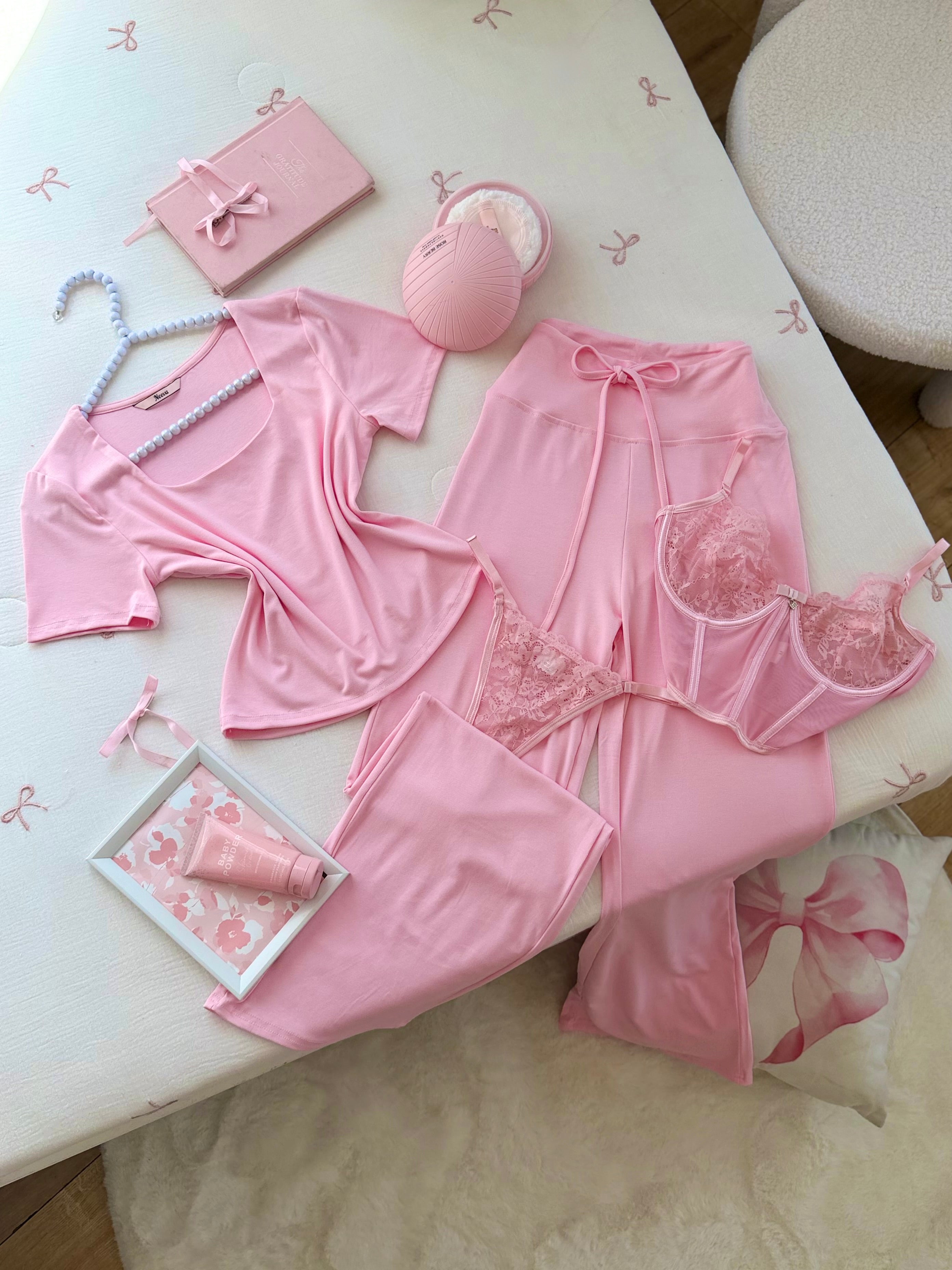 بيجاما الانوثة الفائقة ! 🎀🖤