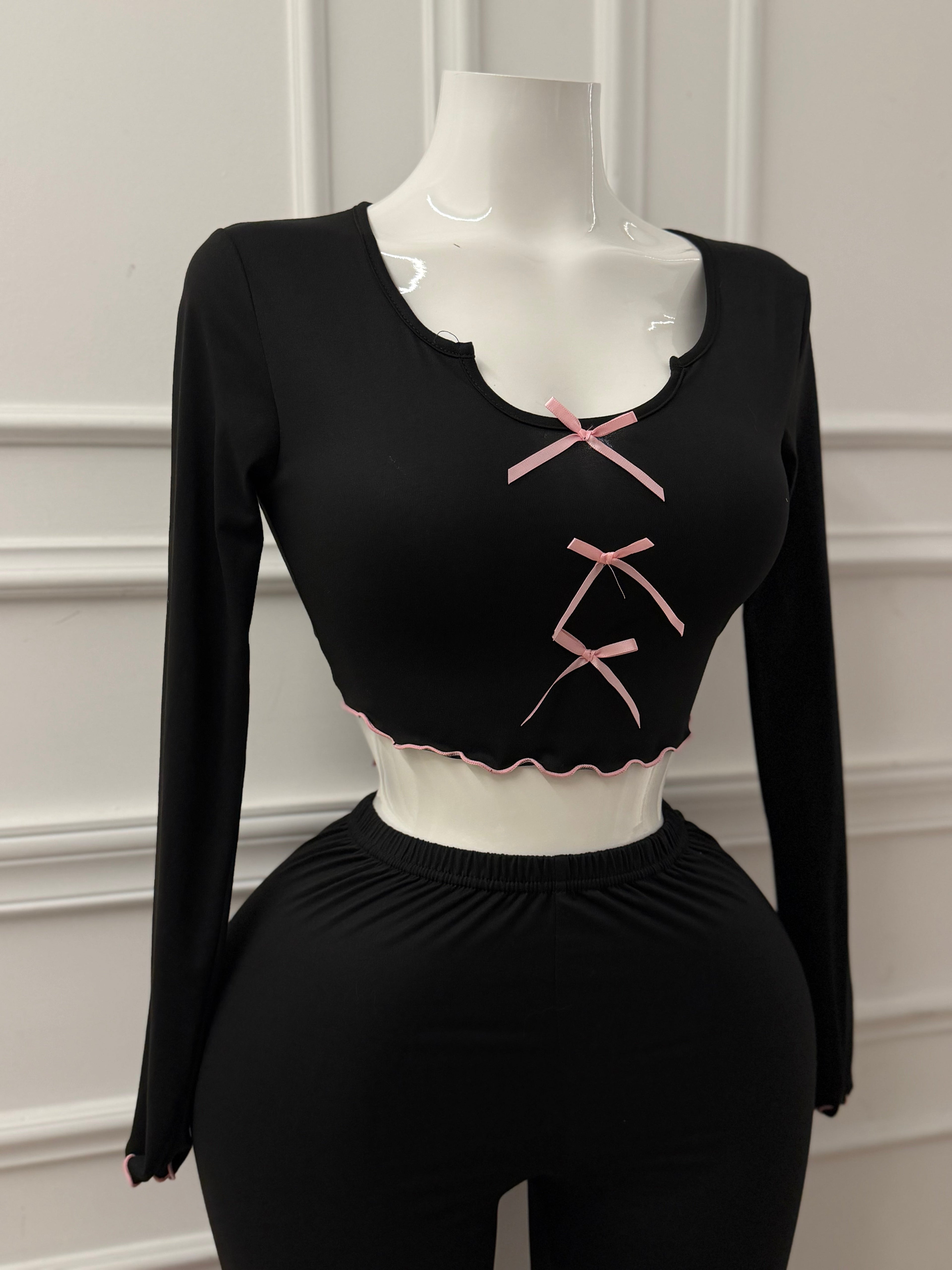 بيجامه العرض الكيوت 🎀🖤