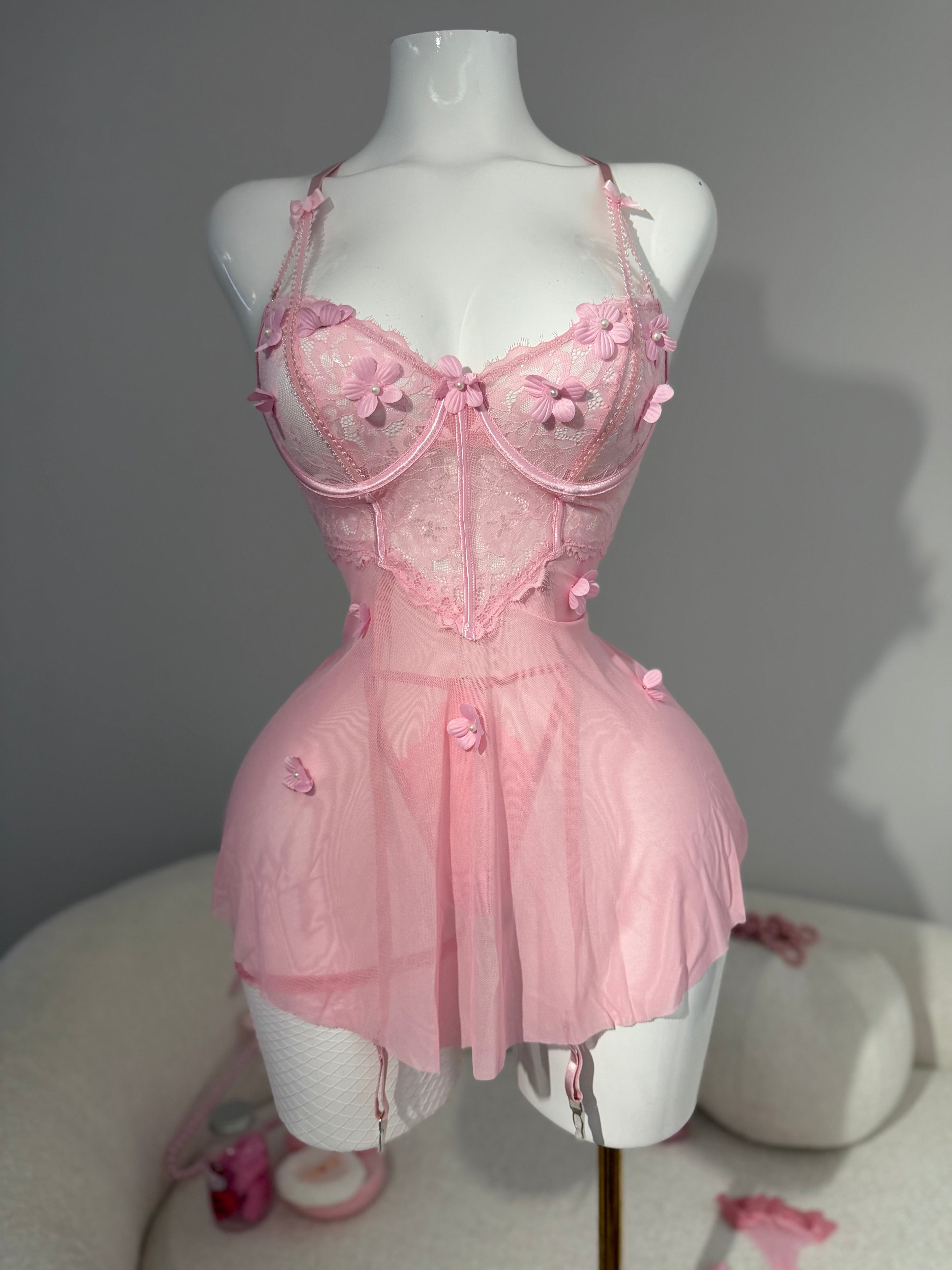 لانجري وردي أنثوي جداً🌸🎀