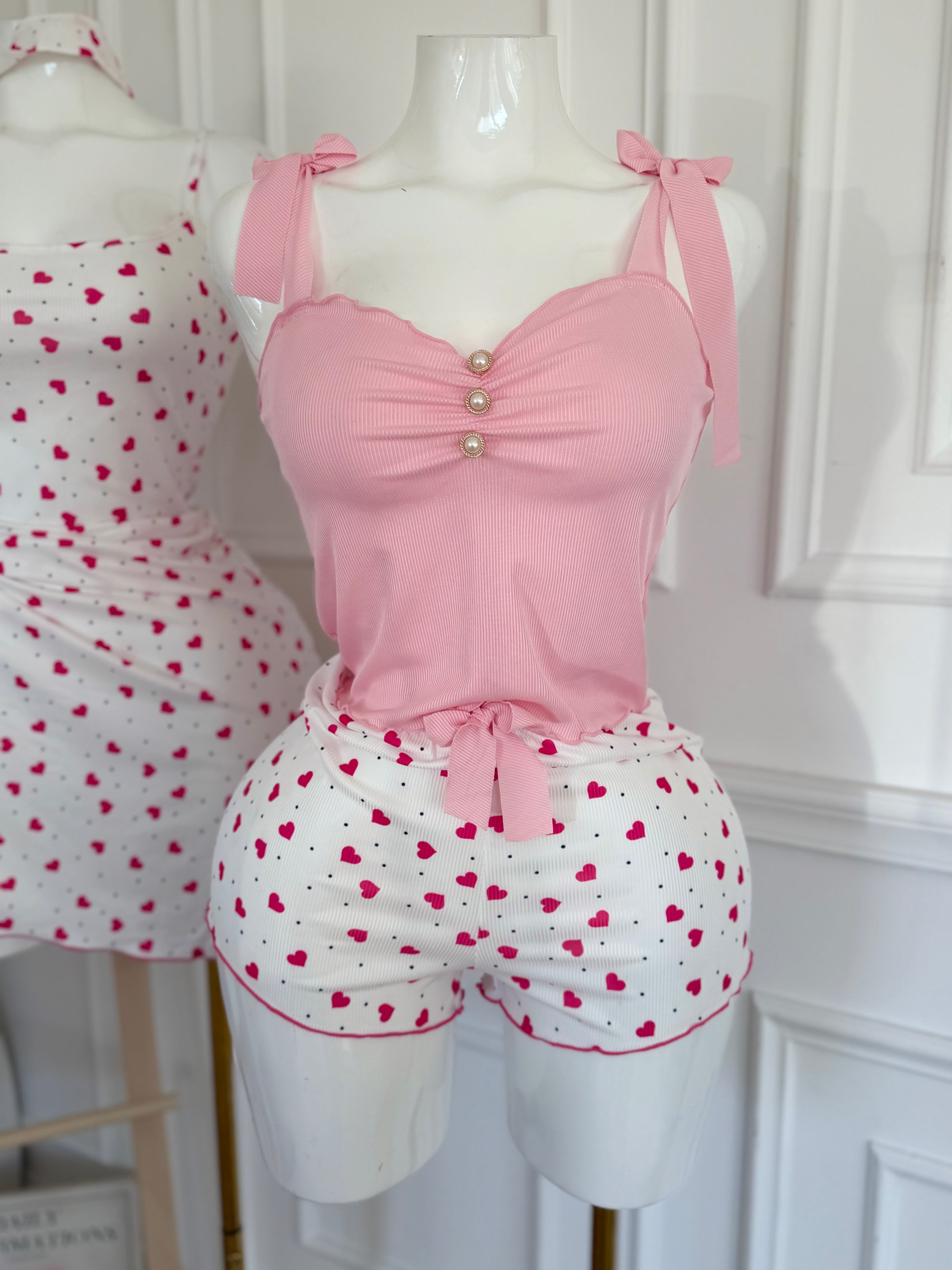 بيجاما وردية 4 قطع 🎀🙈